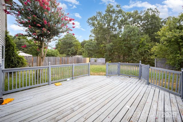 12937 Silvaire Farm Road, Charlotte, NC 28278
