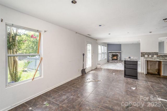 12937 Silvaire Farm Road, Charlotte, NC 28278