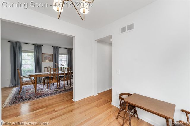 366 Whitney Drive, Rochester Hills, MI 48307