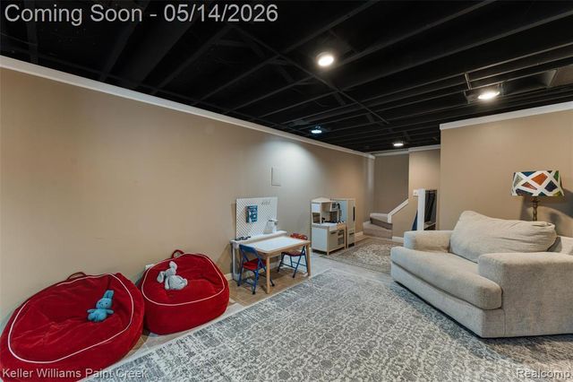 366 Whitney Drive, Rochester Hills, MI 48307