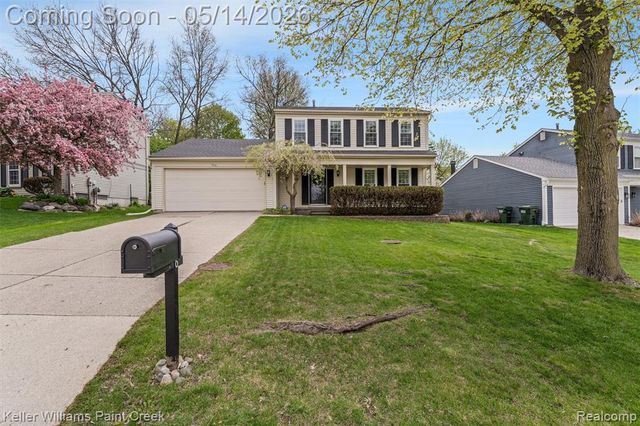 366 Whitney Drive, Rochester Hills, MI 48307