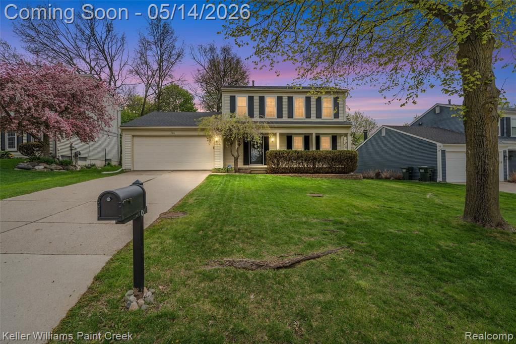 366 Whitney Drive, Rochester Hills, MI 48307
