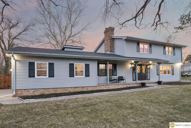 1016 Meadow Road, Omaha, NE 68154