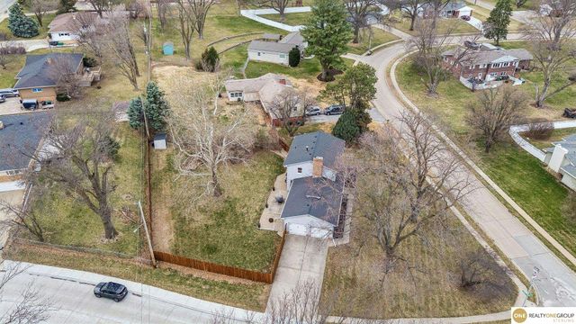 1016 Meadow Road, Omaha, NE 68154