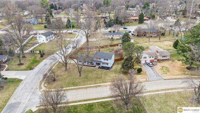 1016 Meadow Road, Omaha, NE 68154