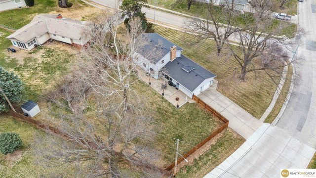 1016 Meadow Road, Omaha, NE 68154