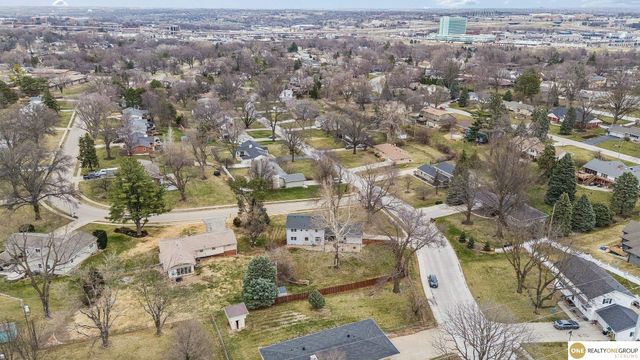 1016 Meadow Road, Omaha, NE 68154