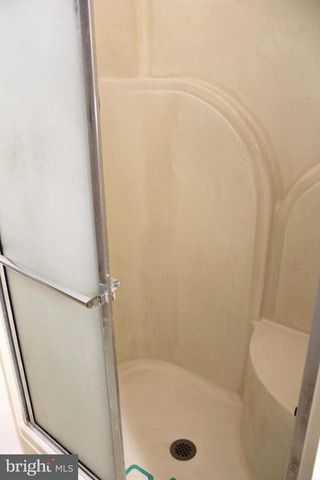 1068 MAGAZINE RD, Green Lane, PA 18054