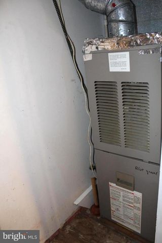 1068 MAGAZINE RD, Green Lane, PA 18054