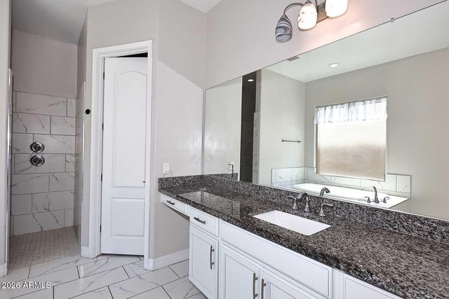 8772 W BROOKLITE Lane, Peoria, AZ 85383