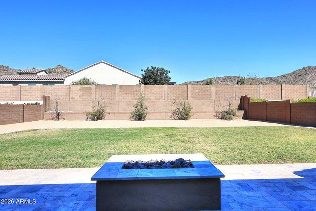 8772 W BROOKLITE Lane, Peoria, AZ 85383