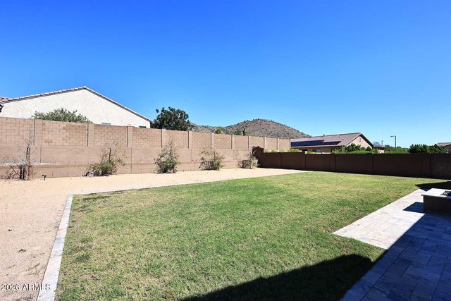 8772 W BROOKLITE Lane, Peoria, AZ 85383