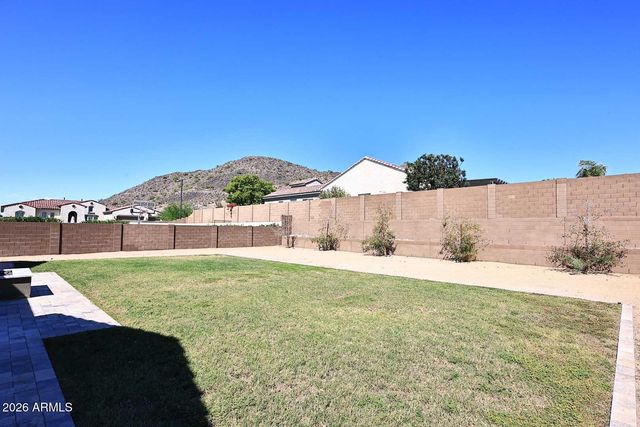 8772 W BROOKLITE Lane, Peoria, AZ 85383