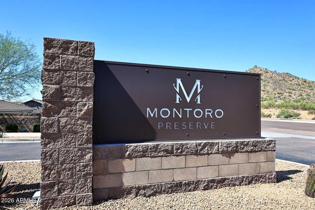 8772 W BROOKLITE Lane, Peoria, AZ 85383