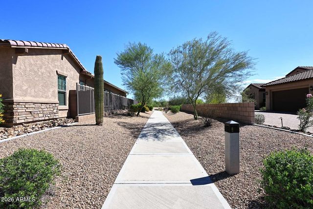 8772 W BROOKLITE Lane, Peoria, AZ 85383