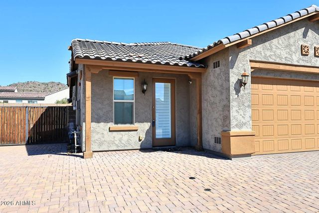 8772 W BROOKLITE Lane, Peoria, AZ 85383