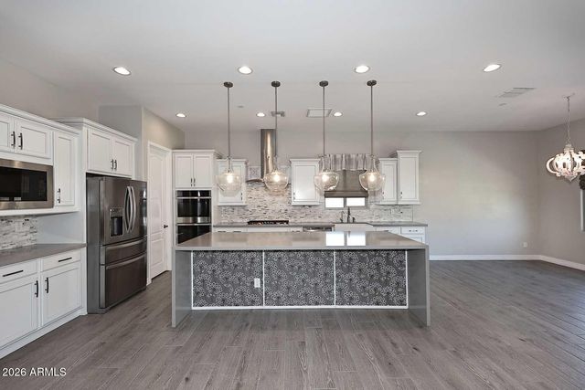 8772 W BROOKLITE Lane, Peoria, AZ 85383