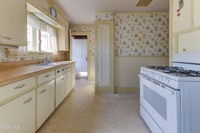 355 County Highway 123, Mayfield, NY 12117