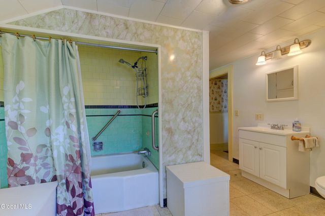 355 County Highway 123, Mayfield, NY 12117