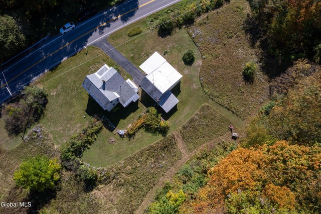 355 County Highway 123, Mayfield, NY 12117