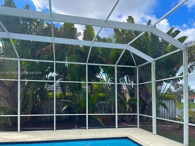 2640 Fairways Dr, Homestead, FL 33035