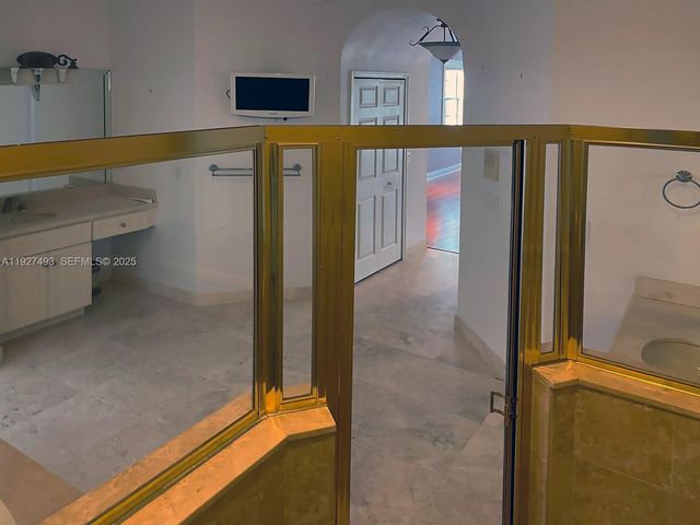 2640 Fairways Dr, Homestead, FL 33035