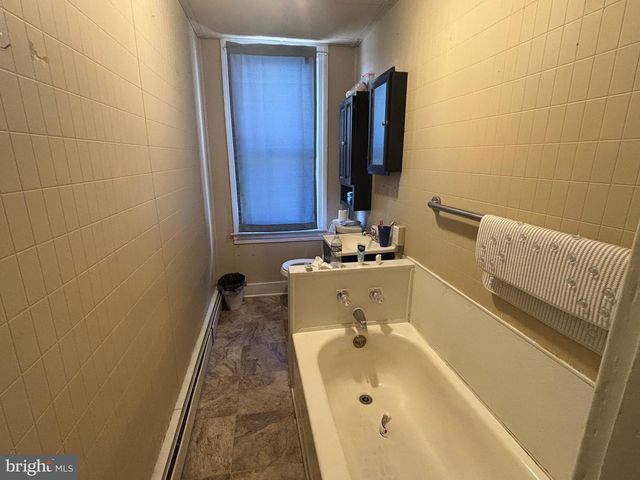 622 E MARKET ST, York, PA 17403