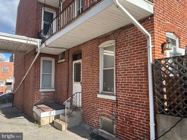 622 E MARKET ST, York, PA 17403