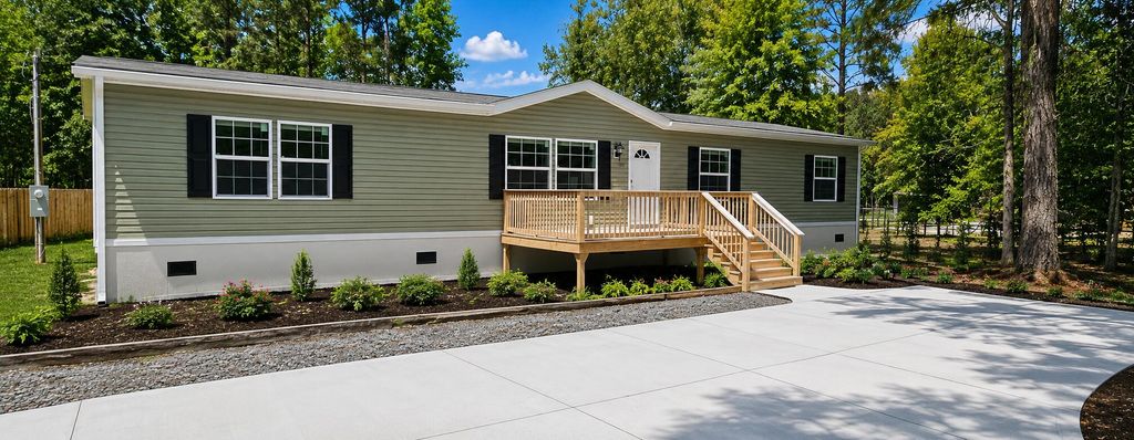 321 Marion Road, Dorchester, SC 29437