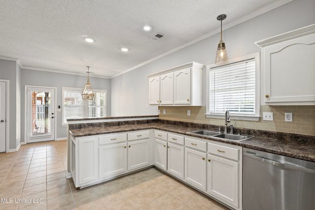 7254 Windsong Drive, Olive Branch, MS 38654