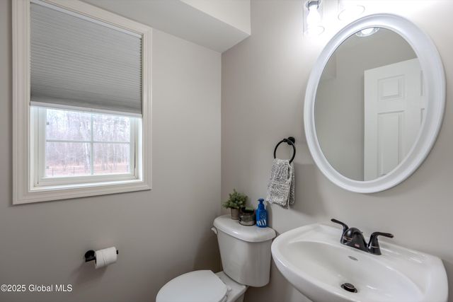 3 Morning Glory Drive, Malta, NY 12020