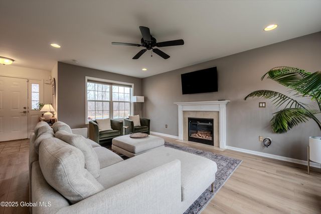 3 Morning Glory Drive, Malta, NY 12020