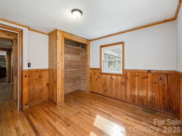 91 Rice Branch Road, Asheville, NC 28804