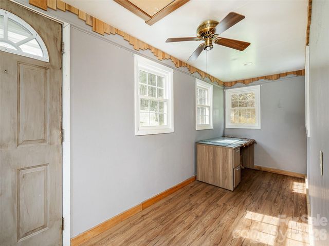 91 Rice Branch Road, Asheville, NC 28804