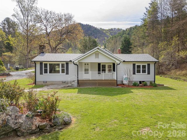 91 Rice Branch Road, Asheville, NC 28804