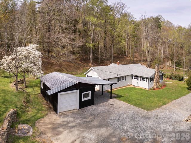 91 Rice Branch Road, Asheville, NC 28804