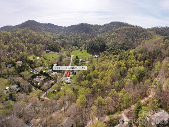 91 Rice Branch Road, Asheville, NC 28804