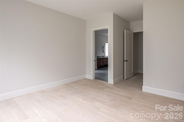 33 Busbee Road, Asheville, NC 28803