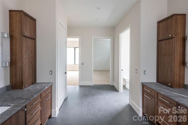 33 Busbee Road, Asheville, NC 28803