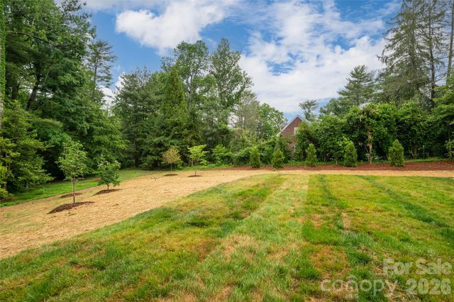 33 Busbee Road, Asheville, NC 28803