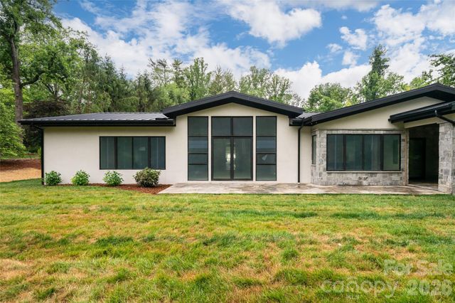 33 Busbee Road, Asheville, NC 28803