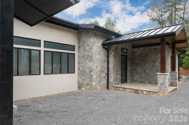 33 Busbee Road, Asheville, NC 28803