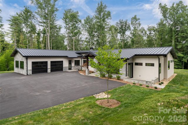 33 Busbee Road, Asheville, NC 28803