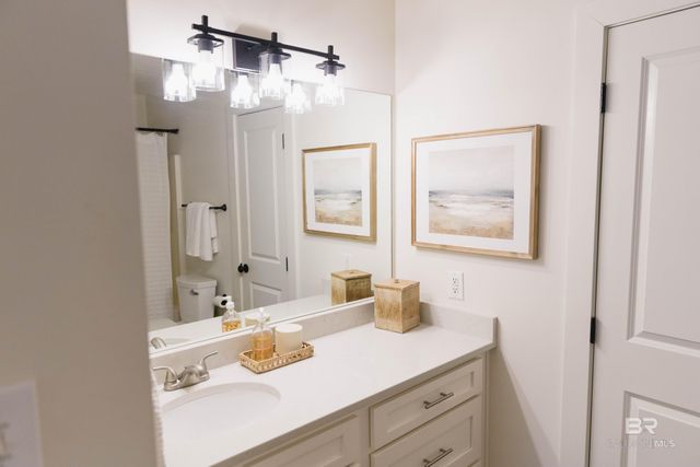 505 E 21st Avenue, Gulf Shores, AL 36542