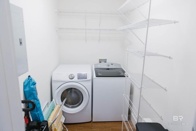 505 E 21st Avenue, Gulf Shores, AL 36542