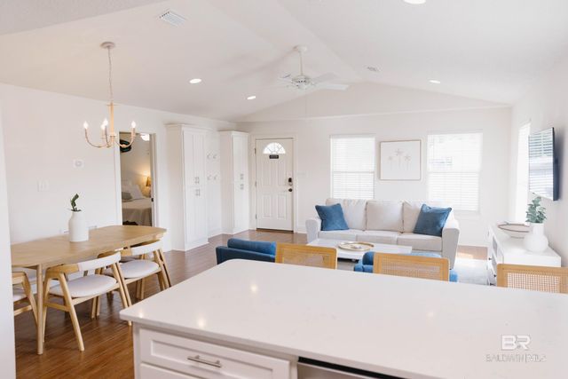 505 E 21st Avenue, Gulf Shores, AL 36542