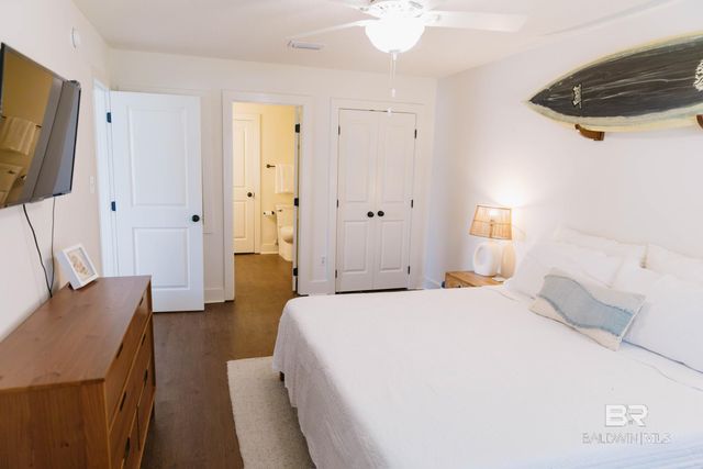 505 E 21st Avenue, Gulf Shores, AL 36542