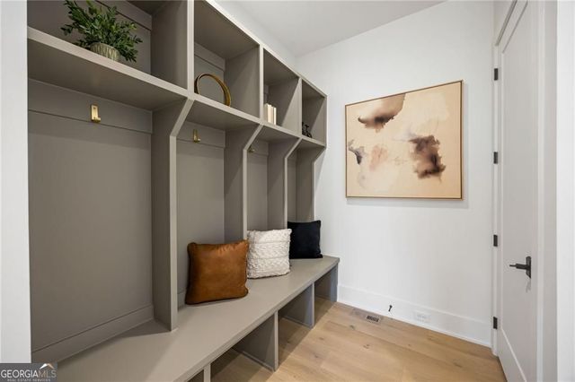 1887 Harts Mill Road NE, Chamblee, GA 30341