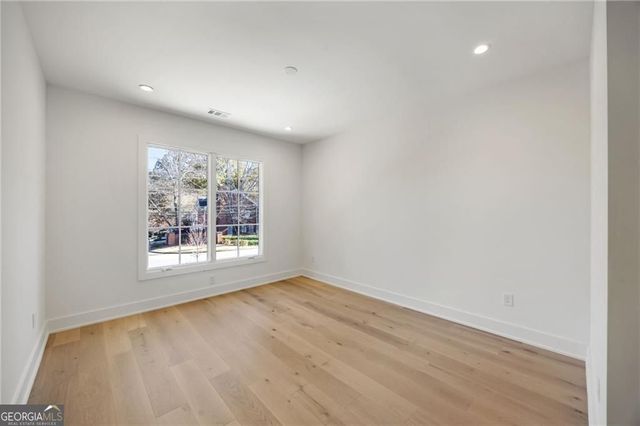 1887 Harts Mill Road NE, Chamblee, GA 30341