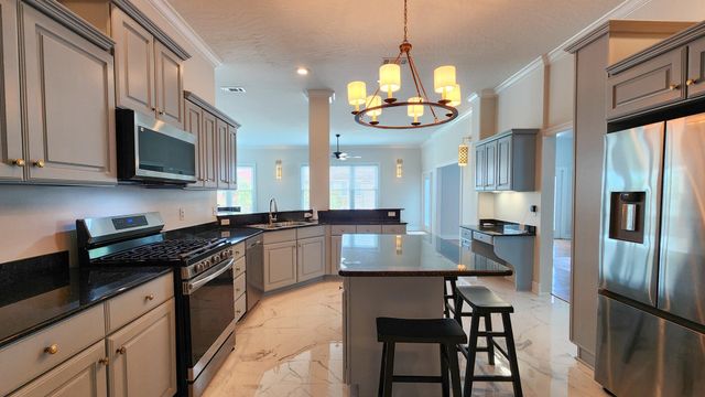 2400 Palm Harbor Drive, Fort Walton Beach, FL 32547